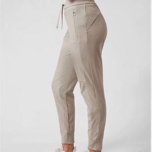 Athleta Headlands Hybrid Trek Jogger
